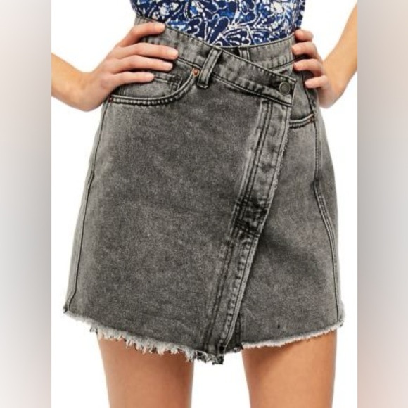 NWT- WE THE FREE PARKER WRAP DENIM SKIRT - Picture 1 of 5